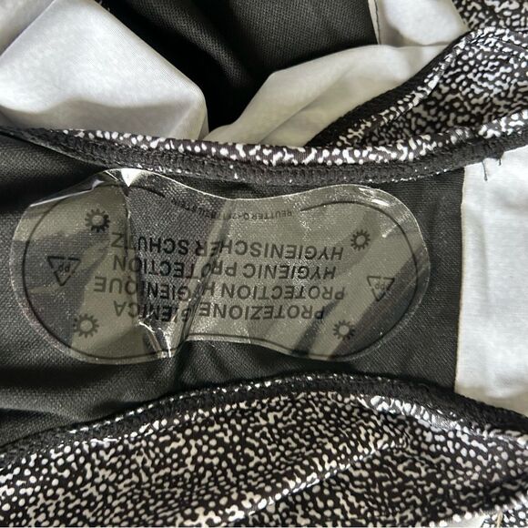 New Grace Sunny Women’s One Piece Swimsuit Dress with Ruffle Hem - Picture 11 of 12